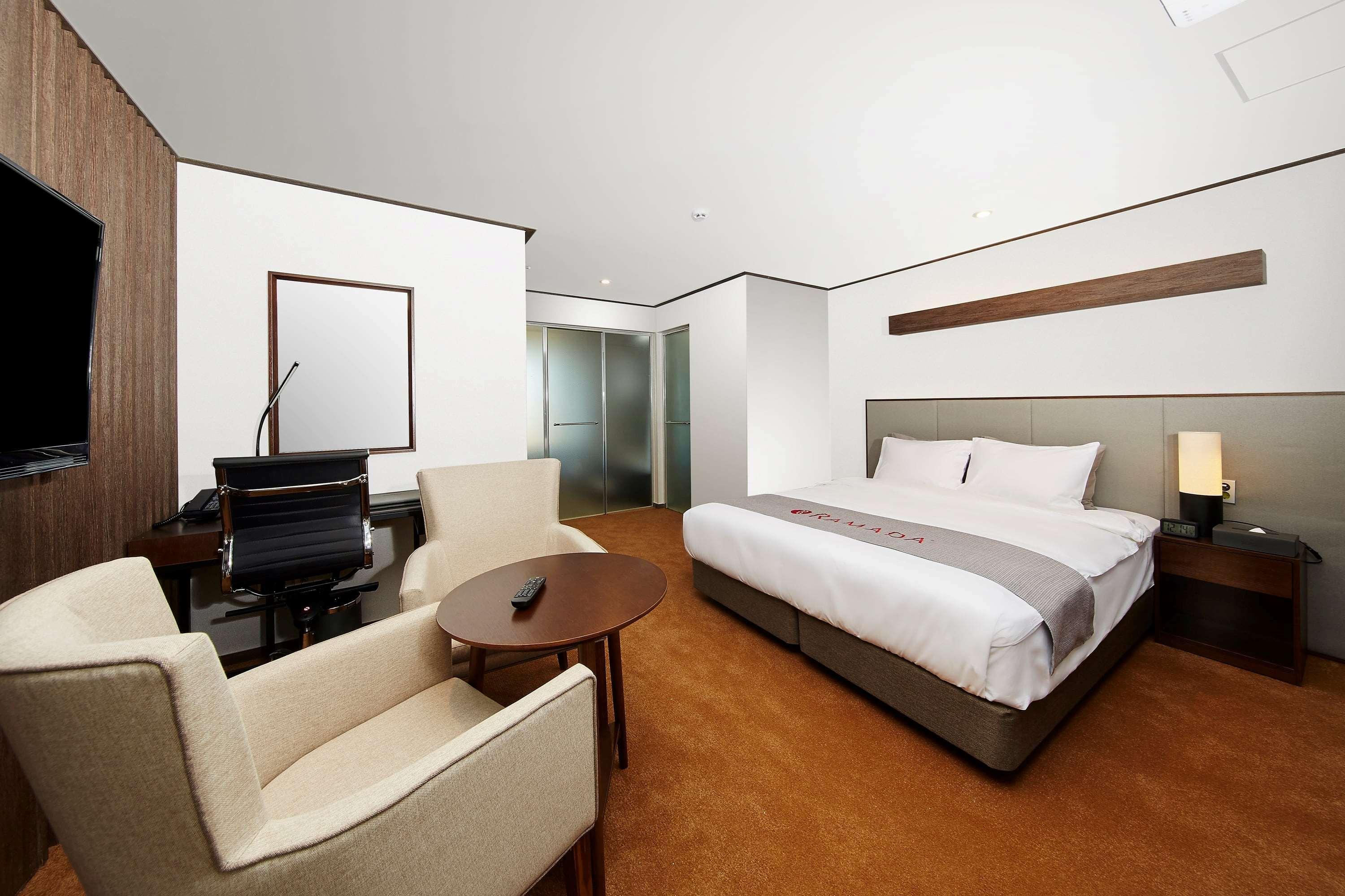 Pyeongchang Ramada Hotel&Suite by Wyndham Bagian luar foto