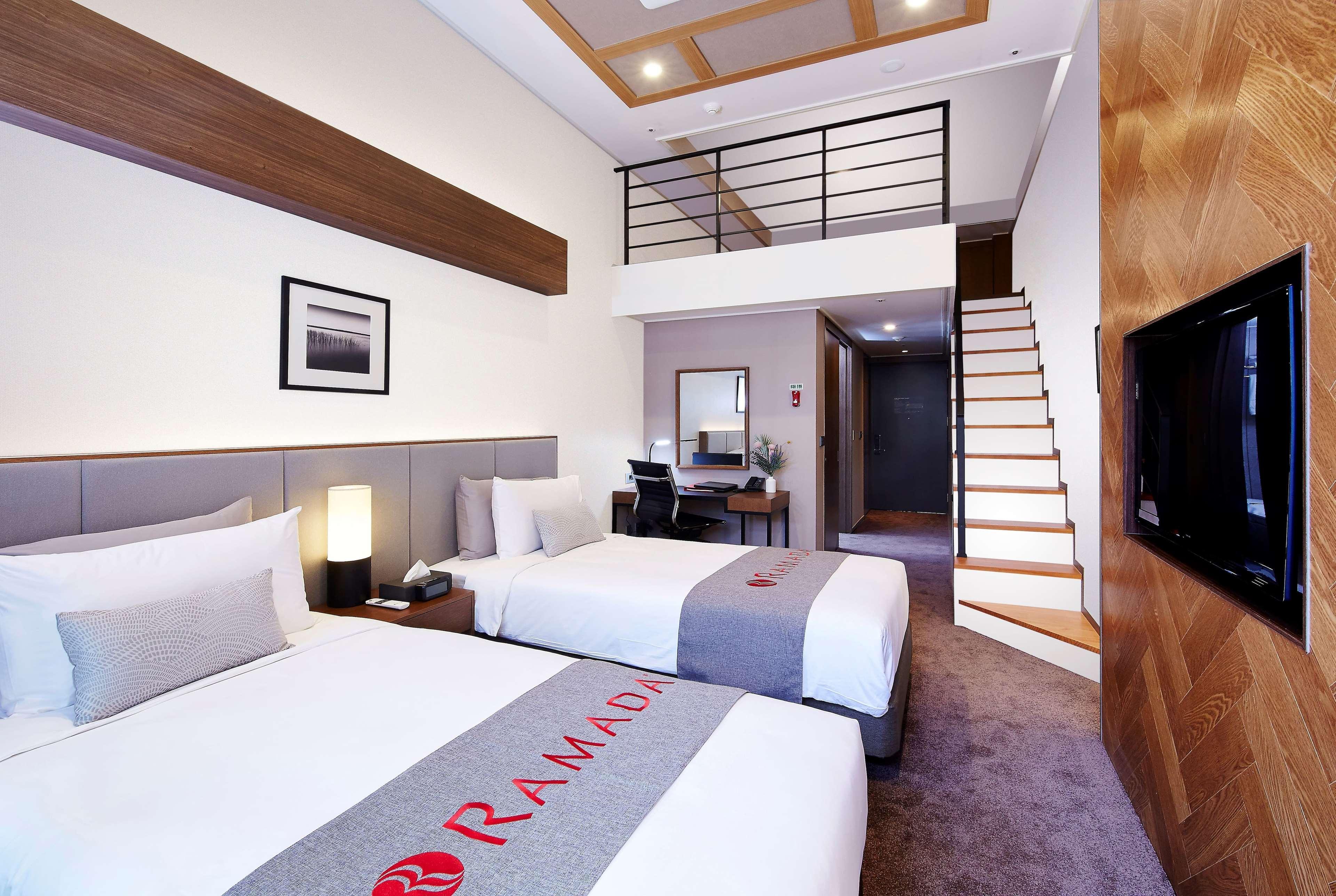 Pyeongchang Ramada Hotel&Suite by Wyndham Bagian luar foto