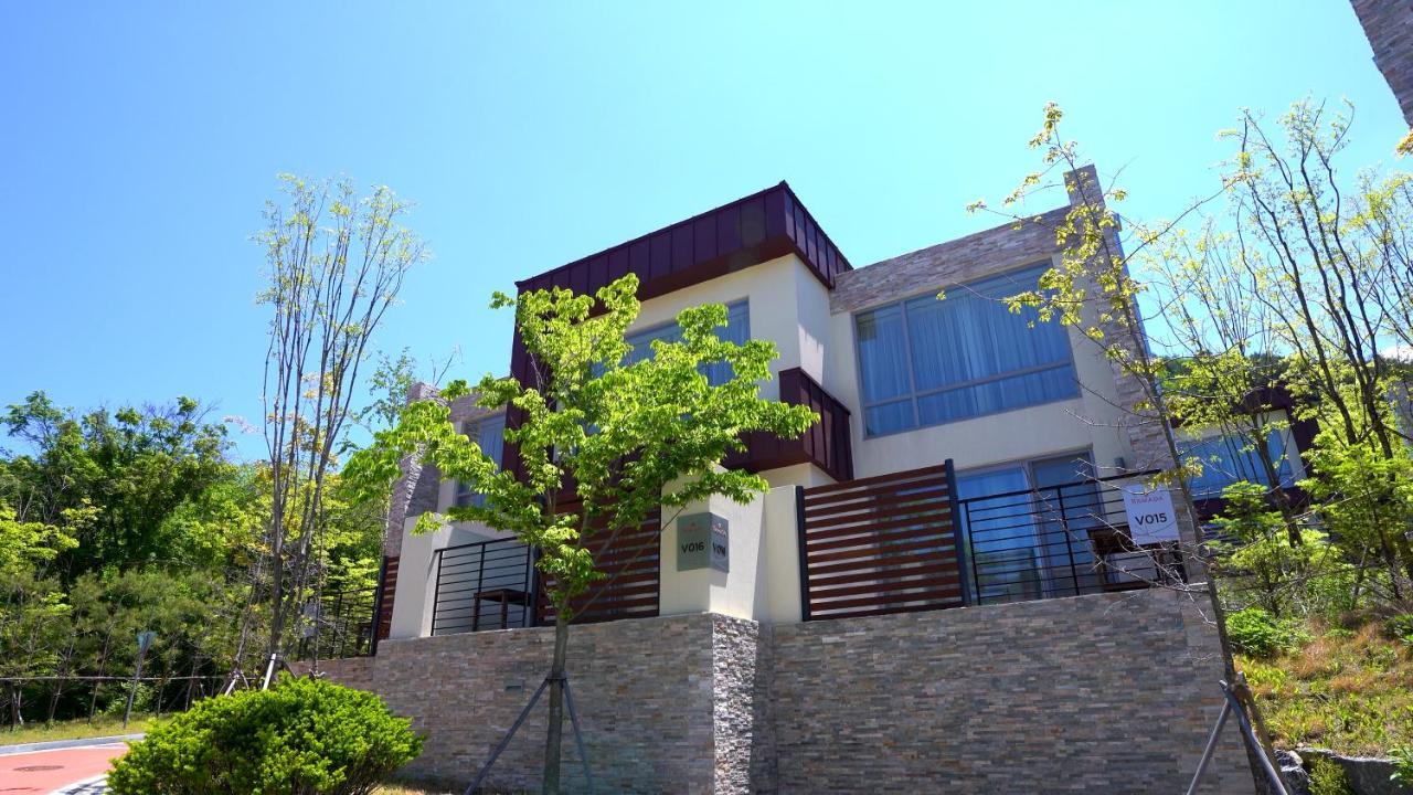 Pyeongchang Ramada Hotel&Suite by Wyndham Bagian luar foto