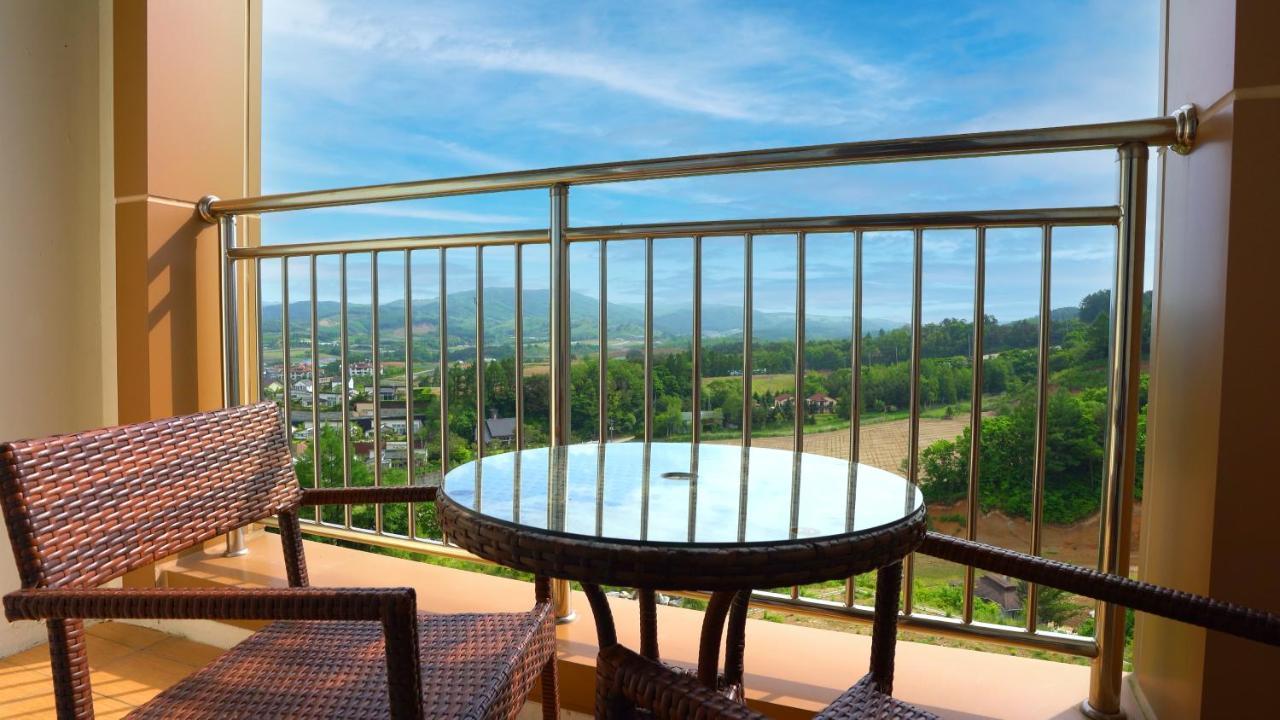 Pyeongchang Ramada Hotel&Suite by Wyndham Bagian luar foto