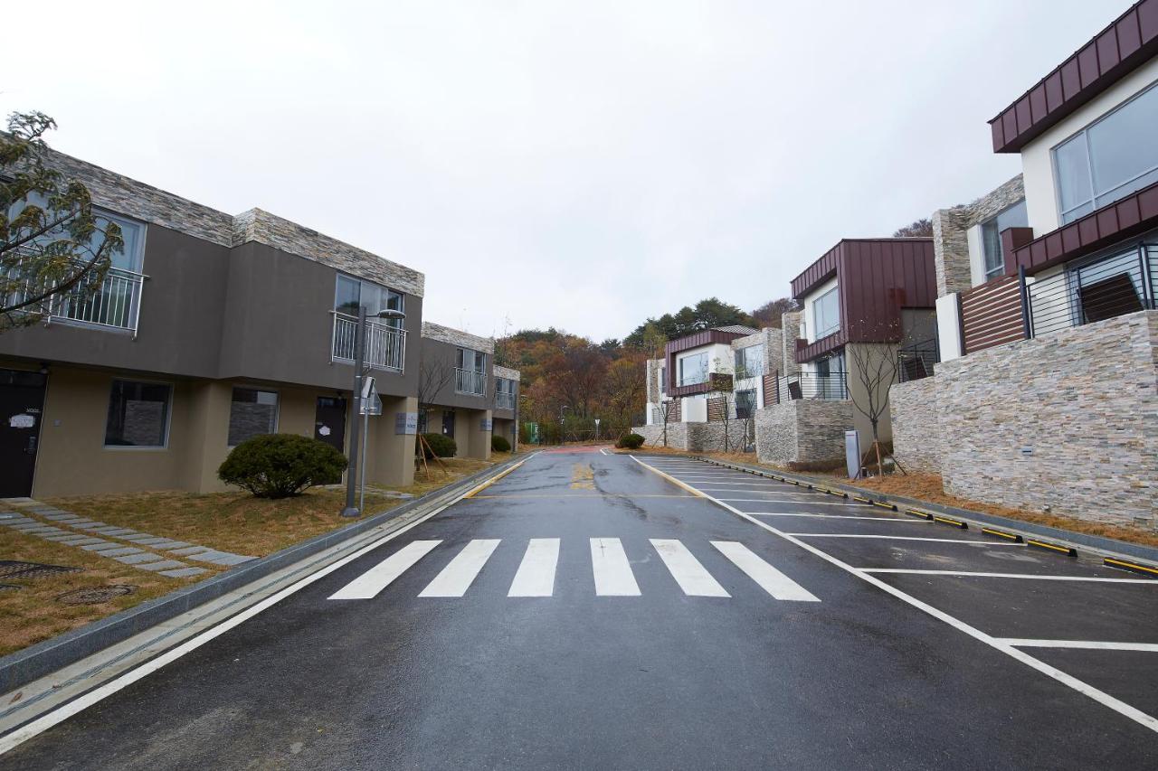 Pyeongchang Ramada Hotel&Suite by Wyndham Bagian luar foto