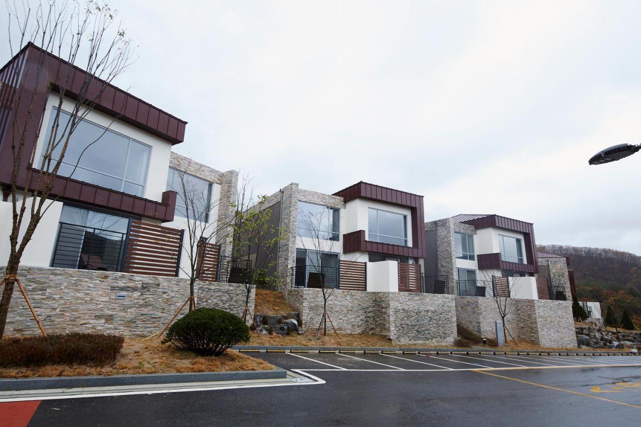 Pyeongchang Ramada Hotel&Suite by Wyndham Bagian luar foto